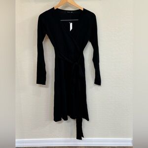 NEW! PattyBoutik Black Long Sleeve Wrap Dress with Tie Waist NWT Size Small